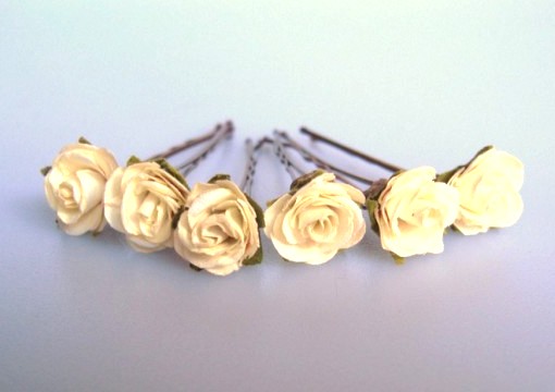 Cream parchment rose hairflowers