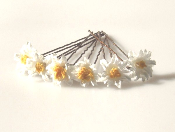daisy hairpins