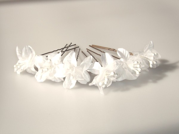 white silk hairflowers