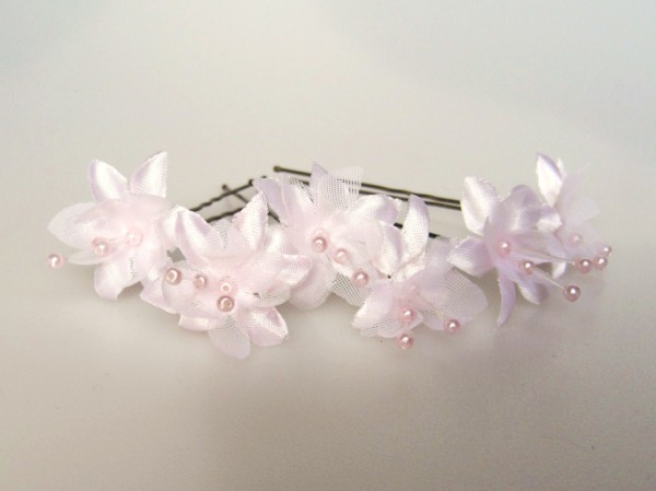 Pale pink baby's breath hair flowers x 6